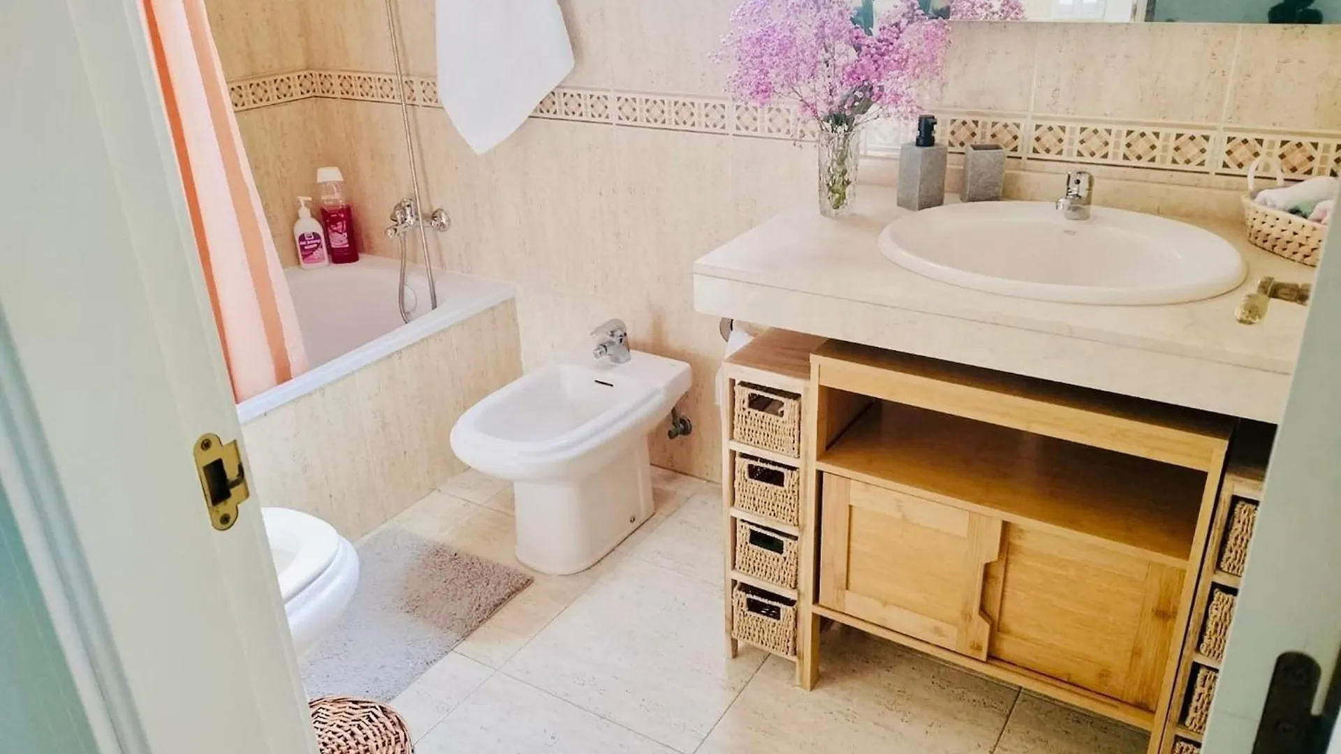 Dom wakacyjny Beautiful Triplex By The Beach Callao Salvaje Hiszpania